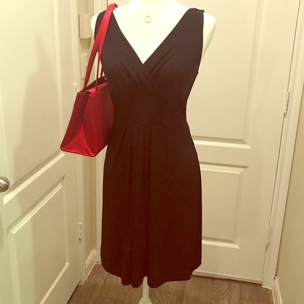 🔆🔅Ann Taylor black dress 🔅🔆 - Picture 2 of 5